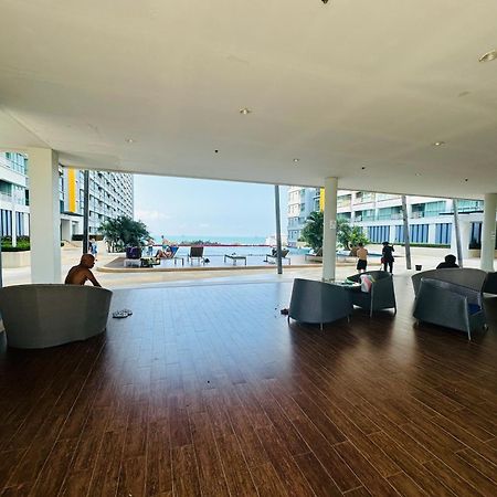 Seaview Beach Room Lumpini-Pool And Gym Face To Ocean Pantai Jomtien Luaran gambar