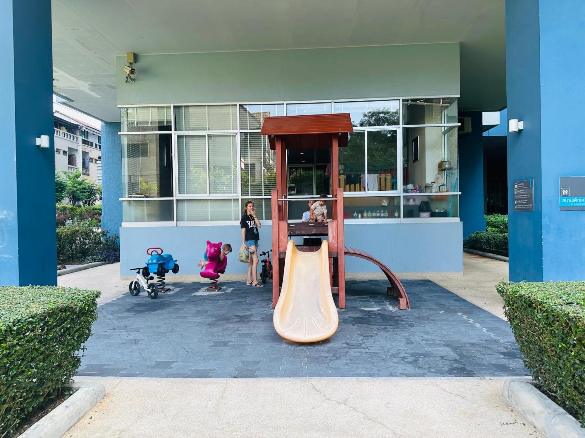Seaview Beach Room Lumpini-Pool And Gym Face To Ocean Pantai Jomtien Luaran gambar