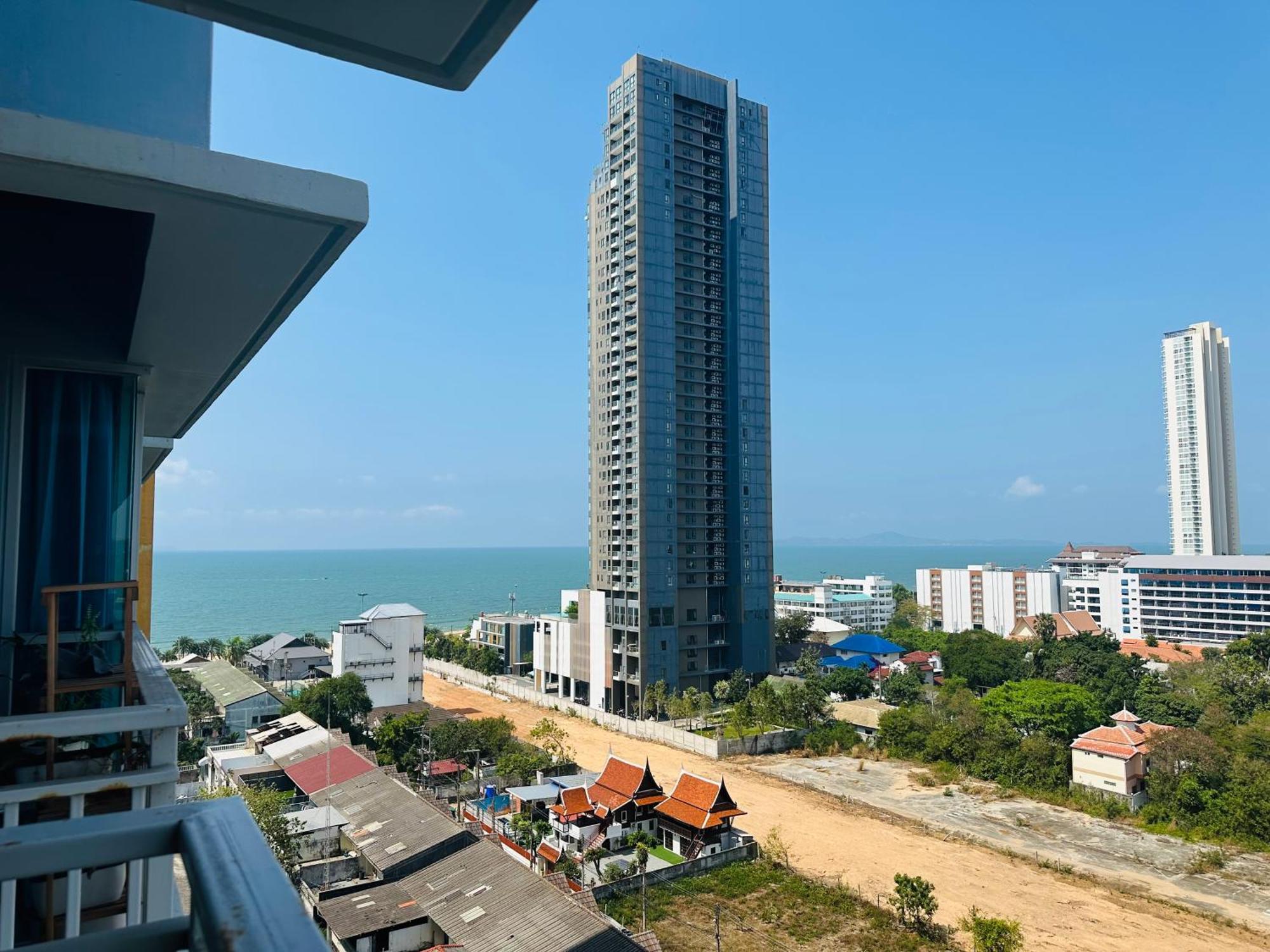 Seaview Beach Room Lumpini-Pool And Gym Face To Ocean Pantai Jomtien Luaran gambar