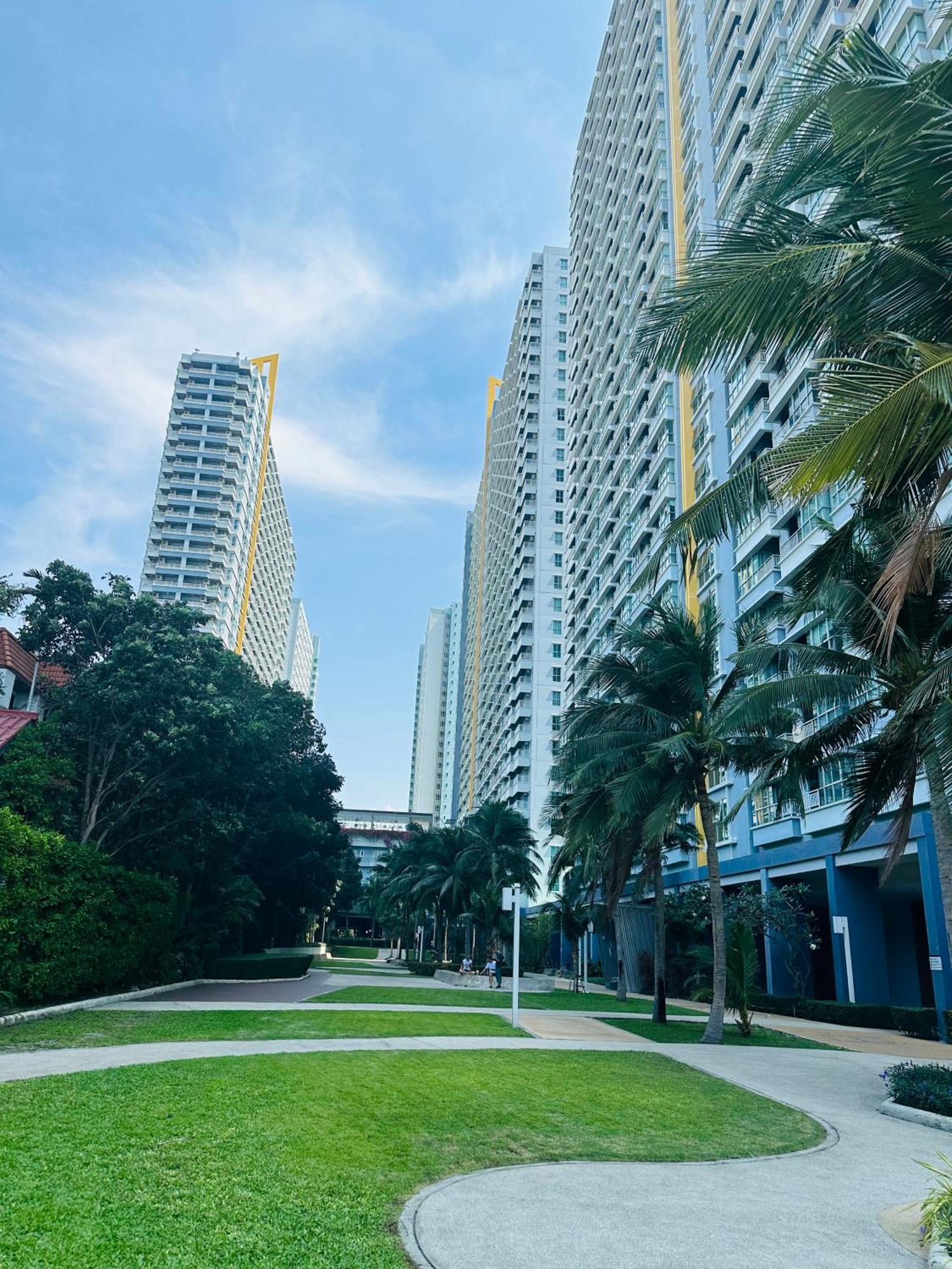 Seaview Beach Room Lumpini-Pool And Gym Face To Ocean Pantai Jomtien Luaran gambar
