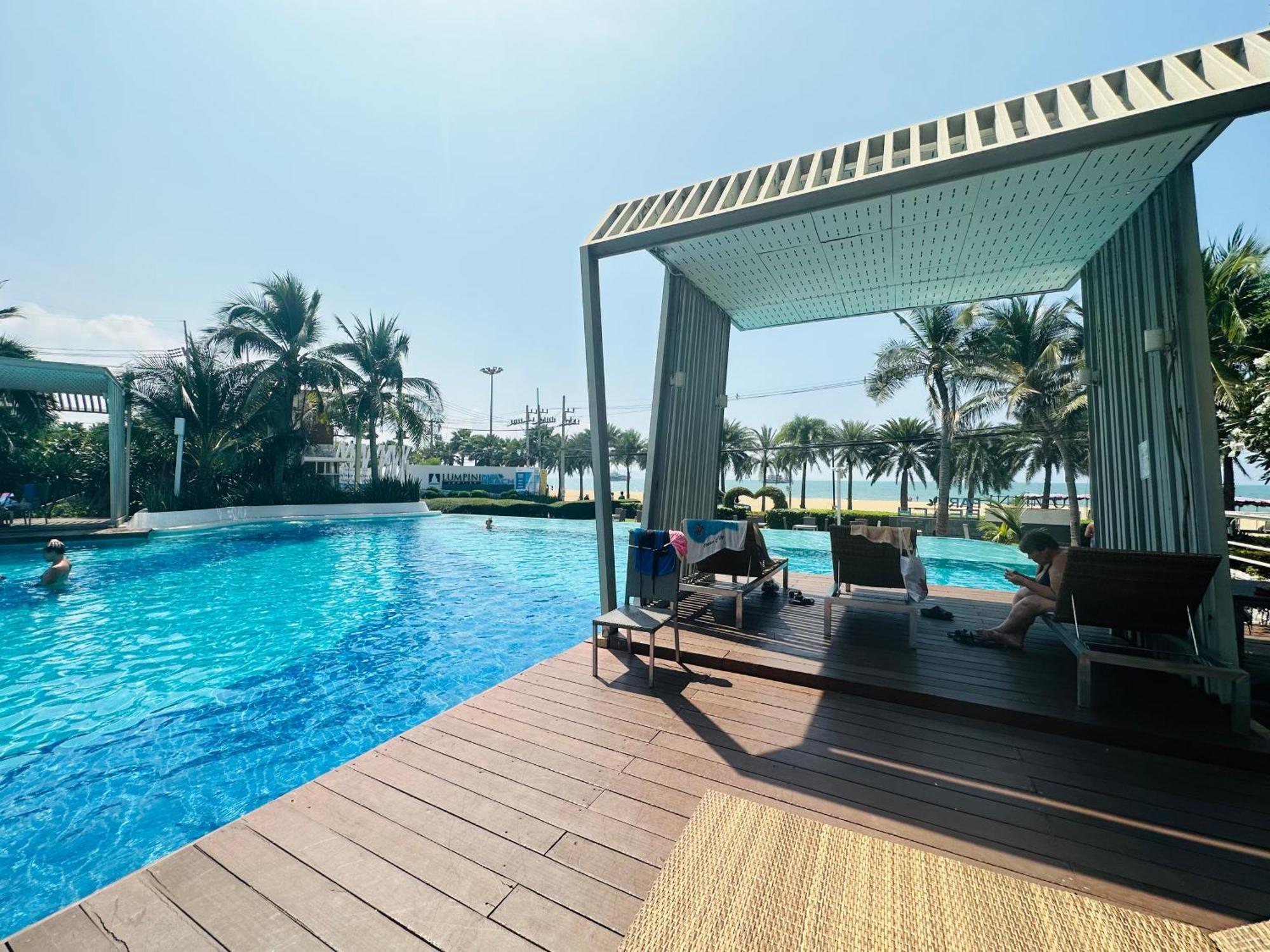 Seaview Beach Room Lumpini-Pool And Gym Face To Ocean Pantai Jomtien Luaran gambar